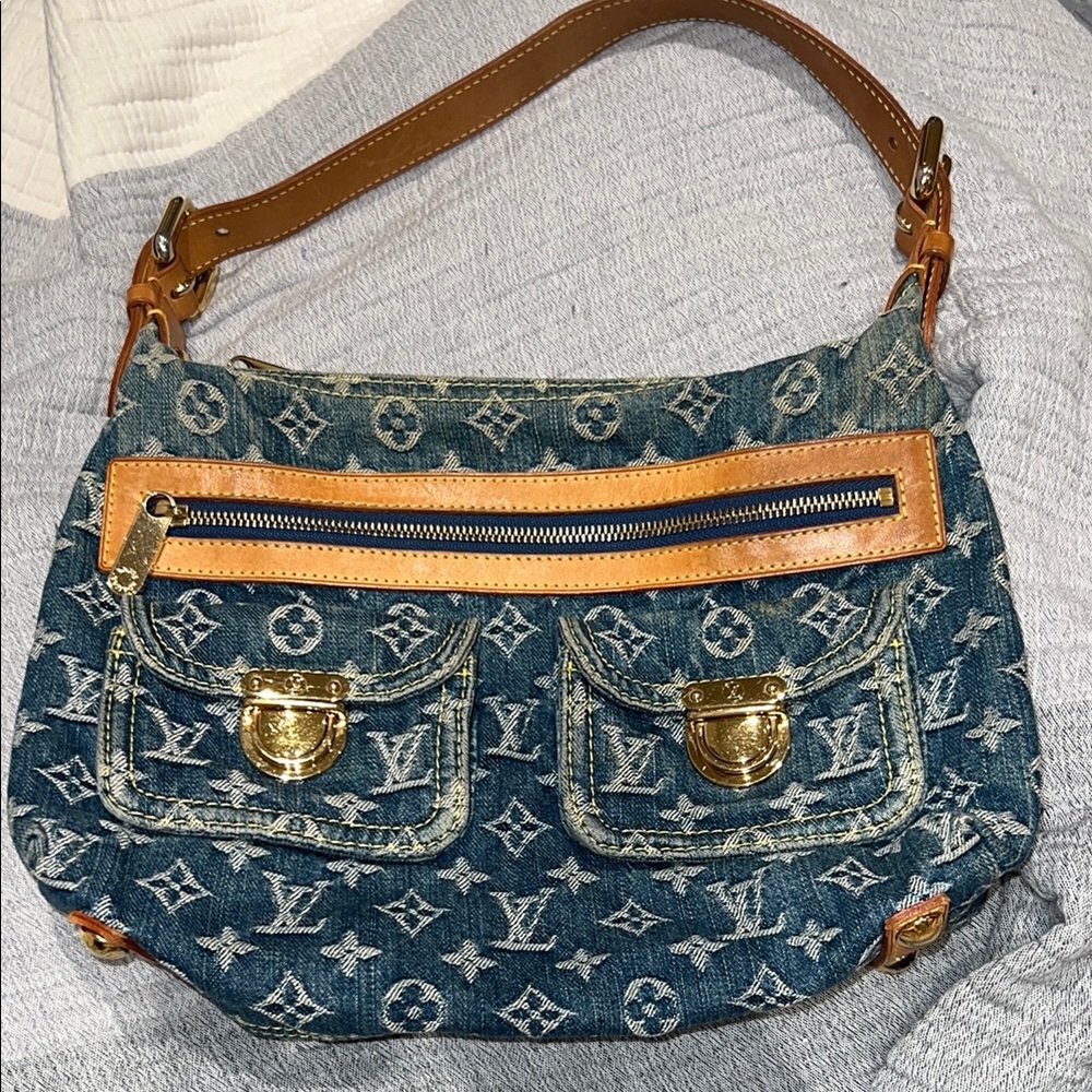 Louis Vuitton Blue and Tan Shoulder Bag with Monogram Design vintages early 2000
